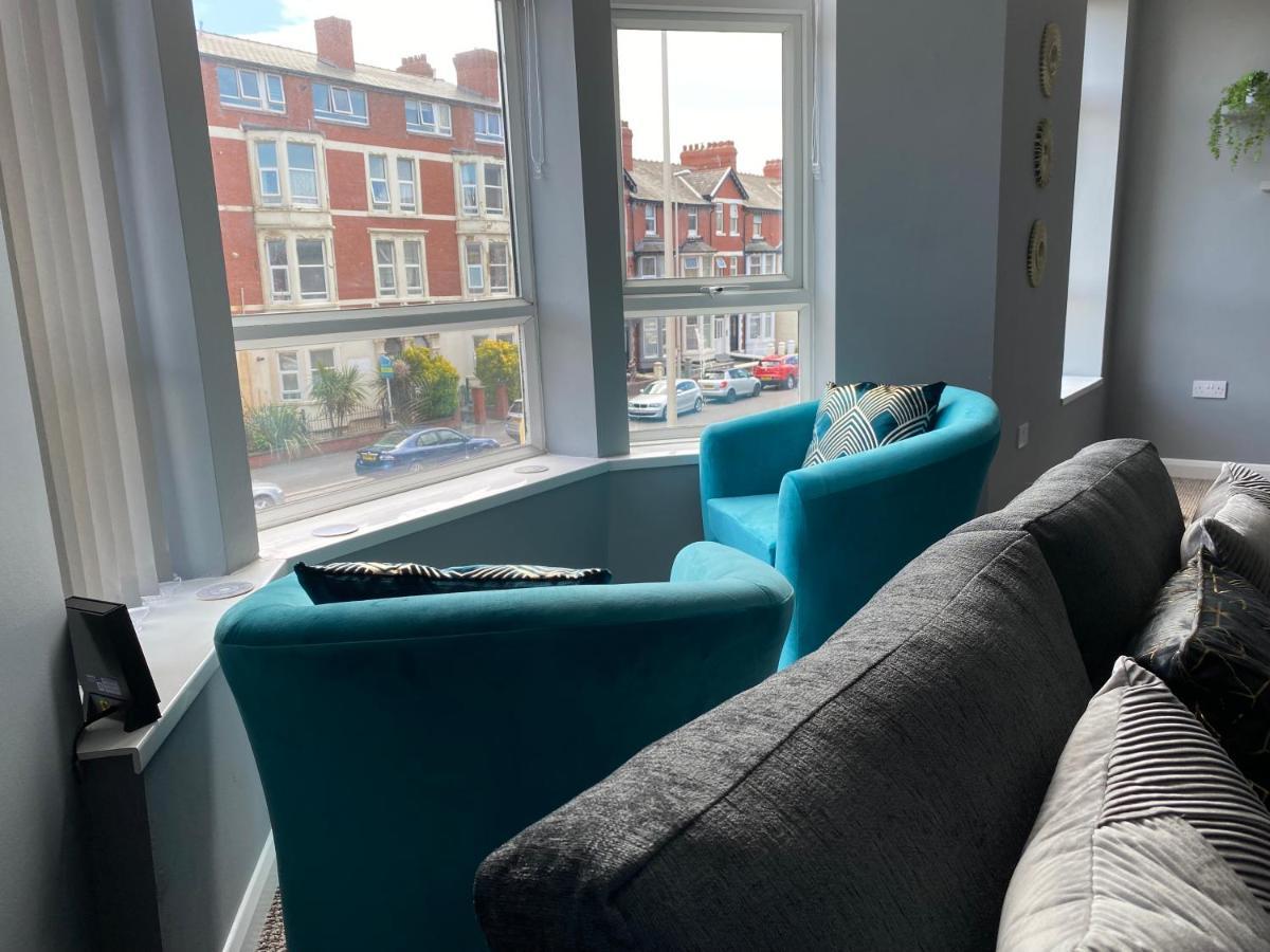 Blackpool Sleepover Apartment 4 Free Parking Sleeps 6 외부 사진